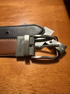 Steve Madden Reversible Two-Tone Leather Belt in Black & Brown